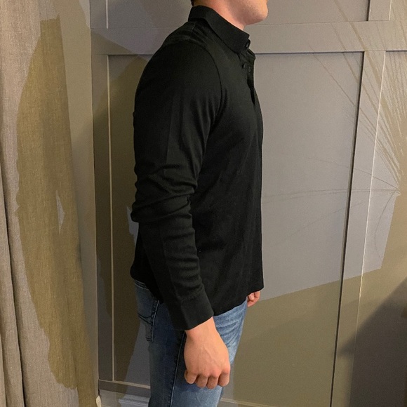 Hugo Boss size L collared shirt - Picture 4 of 4